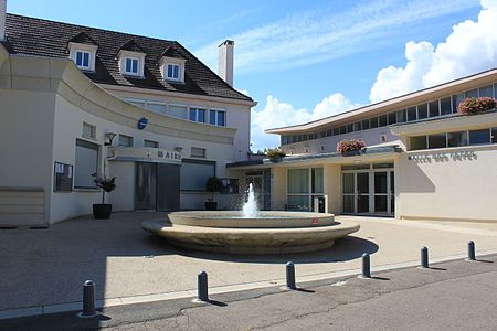 Ouges Mairie