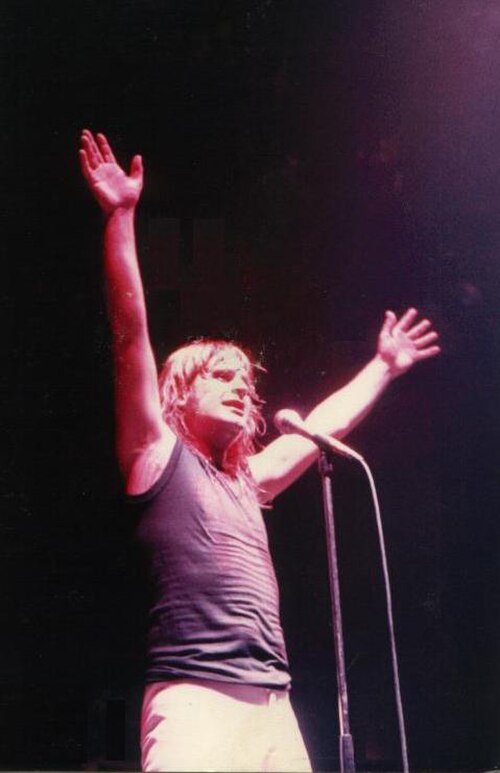 Osbourne performing in Cardiff in 1981