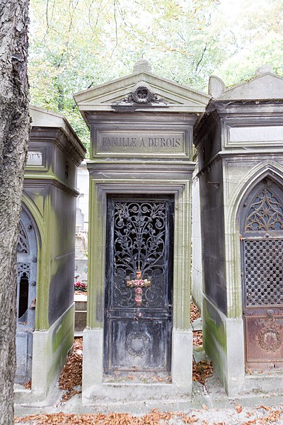 File:Père-Lachaise - Division 72 - Dubois 01.jpg