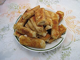 Paçanga böreği Stuffed phyllo pastry