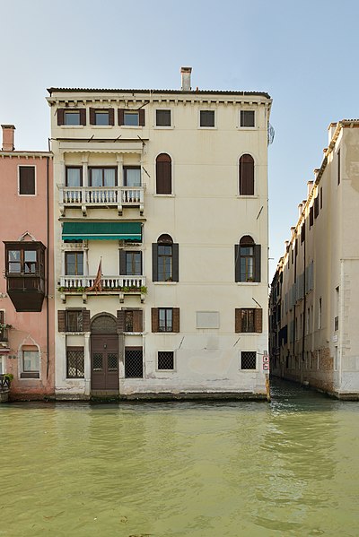 File:Palazzo Barbarigo Canal Grande Venezia.jpg