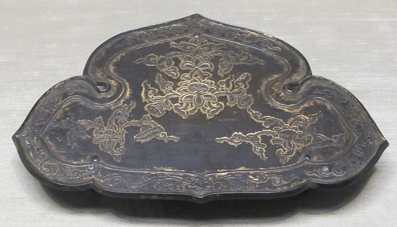 File:Periodo heian, supporto rituale, bronzo dorato, XII sec.JPG