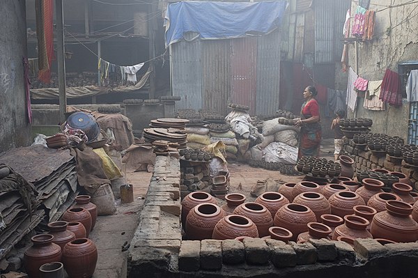 A traditional pottery unit in Dharavi.