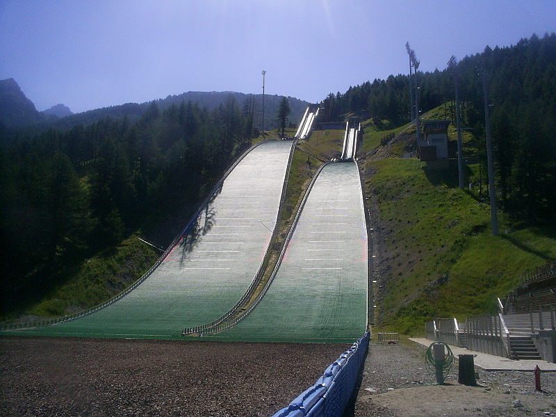 File:Pragelato SkiJumping.JPG