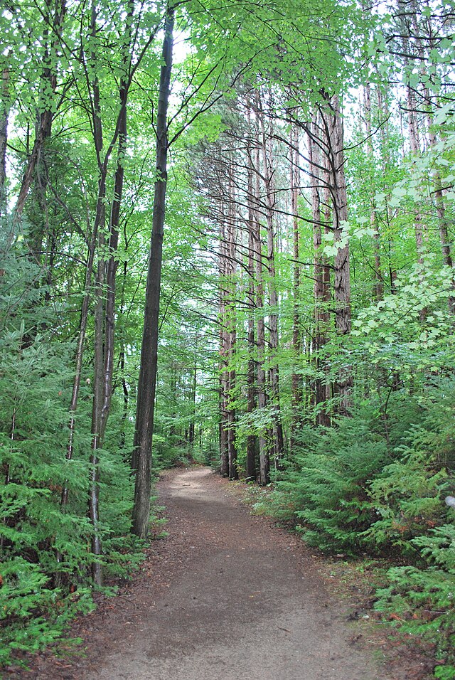 Proud Lake Recreation Area- Wikipedia