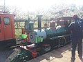 한국어: 승강장에 진입하는 볼드윈 제 기관차 English: Baldwin Locomotive arriving to platform