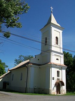 Rímsko-katolícky kostol - Nitra nad Ipľom.jpg