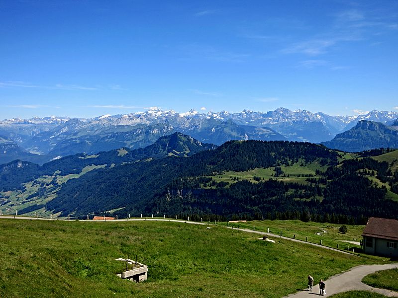 File:Rigi Sendeturm S.jpg