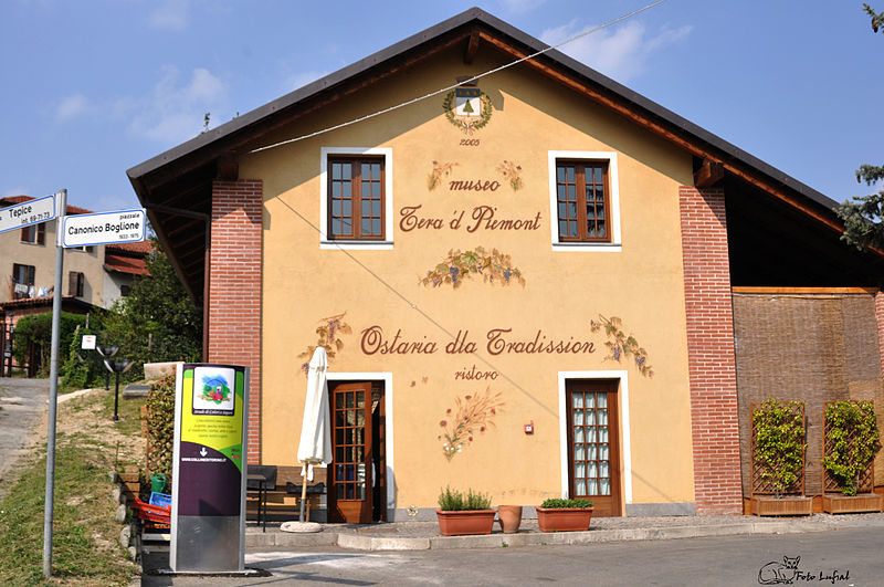 File:Ristorante museo di Valle Ceppi (Pino Torinese).jpg