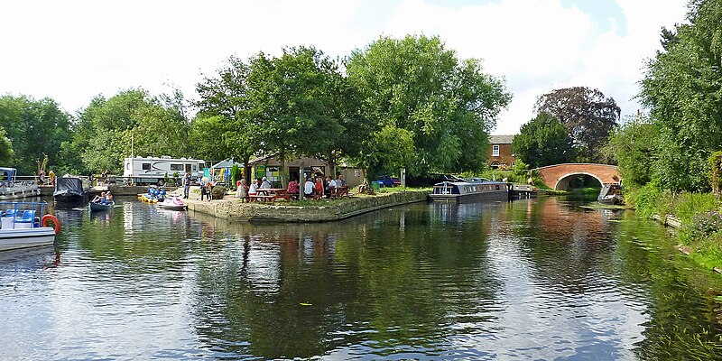 File:River Soar at Barrow upon Soar, Leicestershire - geograph.org.uk - 5984387.jpg