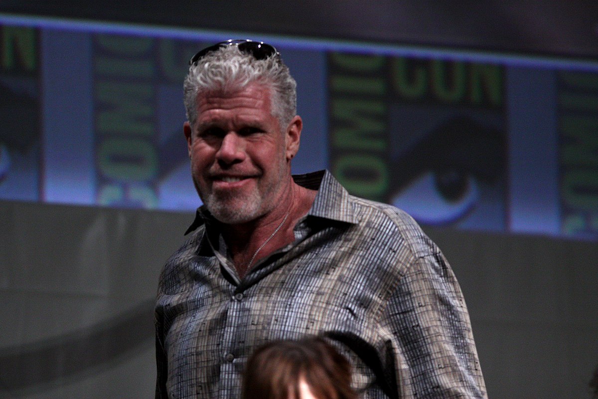 File:Ron Perlman (7607392996).jpg - Wikimedia Commons.