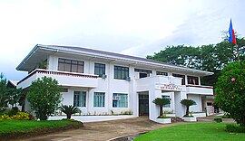 San Enrique Municipal Hall, San Enrique, Iloilo 2014.jpg