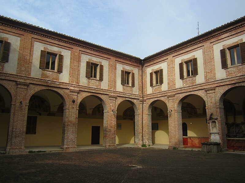 File:San Ginesio (MC) Ex convento degli agostiniani.jpg