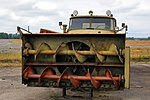 Миниатюра для Файл:Schneefräse D-902 auf Ural-375E im Luftfahrttechnischen Museum Rothenburg 02.jpg