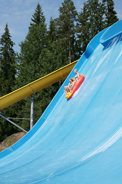 File:Serenan Half Pipe.jpg