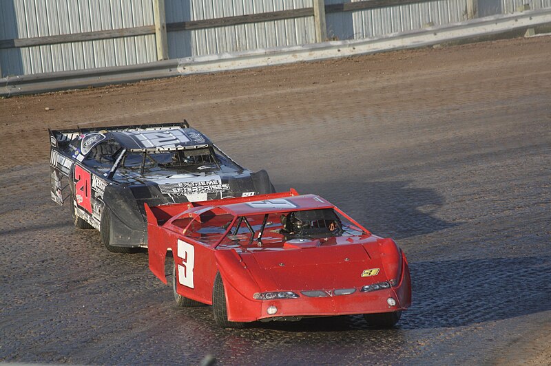 File:Slick Dirt Track Calumet County Speedway Late Models September 2011.jpg