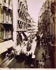 Sommer, Giorgio (1834-1914) - n. 2207 - Napoli - Strada di Chiaia.jpg