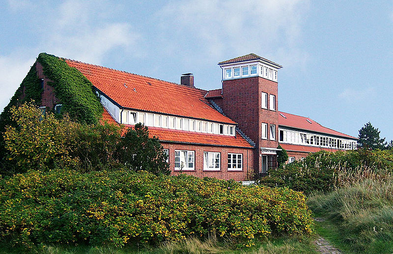 File:Spiekeroog-Lietz-Schule 2.jpg