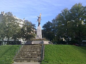 Square des Héros (Uccle)