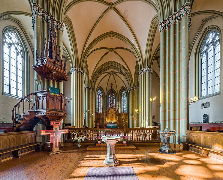 File:St. Gertrude Old Church Interior 2, Riga, Latvia - Diliff.jpg