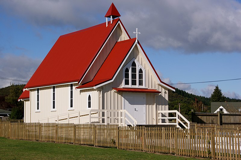 File:St Mary's Church, Mourea, Rotorua (2).JPG