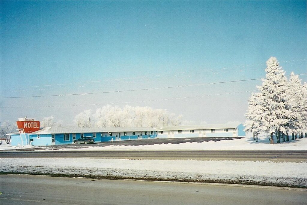  Star Lite Motel in Dilworth, Minnesota, USA. Winter view 