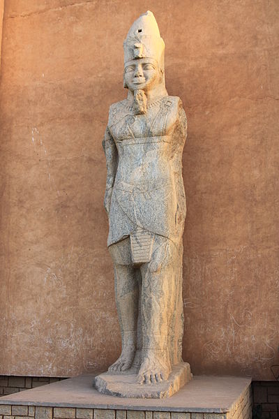 File:Statue National Museum Sudan.jpg