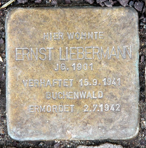 File:Stolperstein Droysenstr 15 (Charl) Ernst Liebermann.jpg