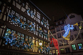 Strasbourg illuminations de Noël rue Mercière 5 décembre 2014 01.jpg