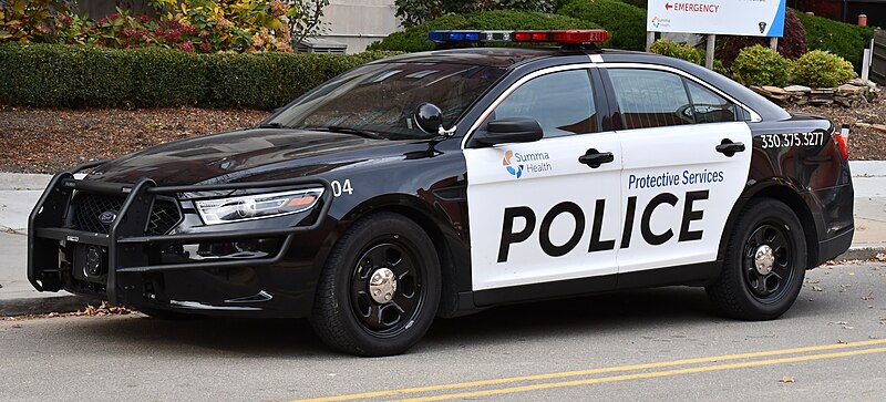 File:Summa Health Police Ford Police Interceptor Sedan (51672581721).jpg