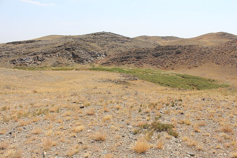 File:Tamgaly Ravine Panorama.JPG