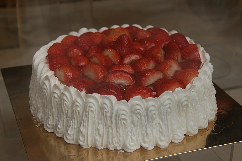 File:Tarta de Fresas - Riofrio.jpg