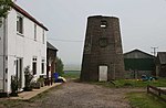 Le vieux moulin à vent - geograph.org.uk - 821688.jpg