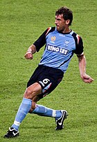 Popovic playing for Sydney FC in 2008 Tony Popovic 2.jpg