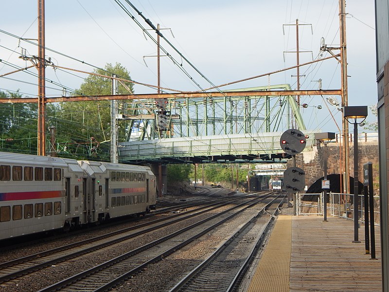 File:Trenton Station (17568779888).jpg