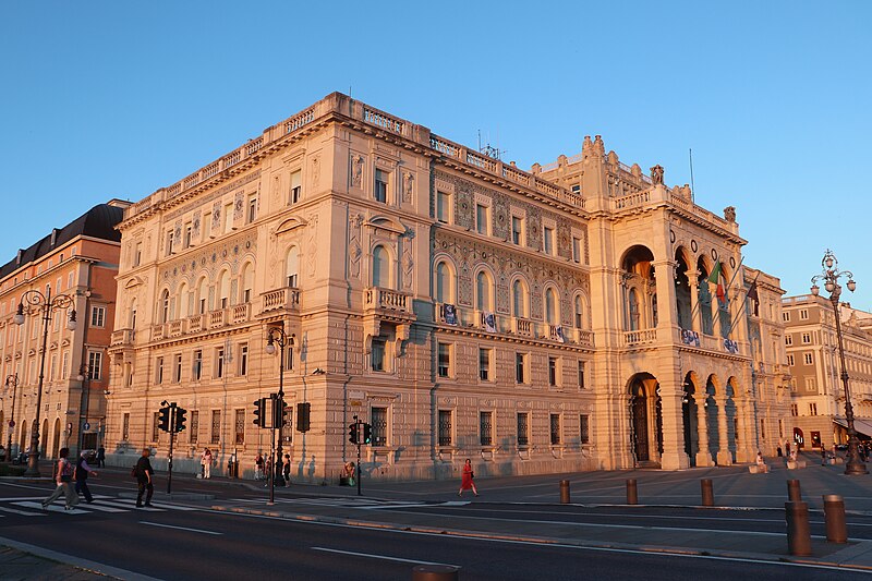 File:Trieste Palac Prefektury 4.jpg