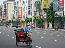 Trishaw dans Xiaolan.JPG