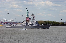 The Nitze 2006 in front of the Statue of Liberty