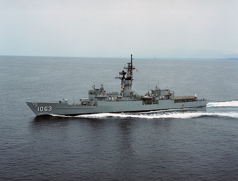 File:USS Reasoner (FF-1063) underway off San Diego, California (USA), on 14 June 1991 (6640071).jpg