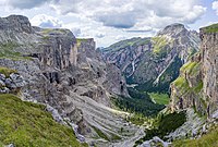 Núi Col dala Pieres ở thung lũng Val Gardena (Gröden) và trong Công viên Tự nhiên Puez-Geisler