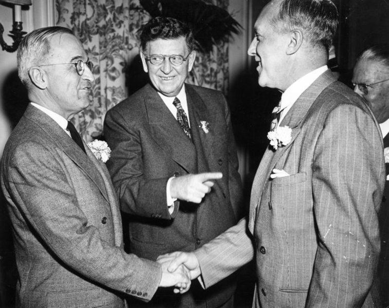 File:Vice-President Truman at the Stevens Hotel in Chicago 59-1311.jpg