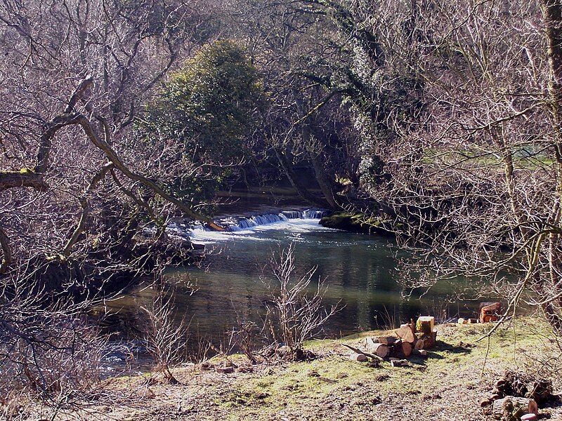 File:Waterfall on the River Noe - geograph.org.uk - 1742676.jpg