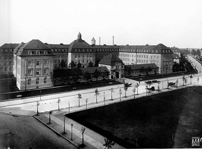 So kommt man zu Rudolf-Virchow-Krankenhaus, Augustenburger Platz 1 mit den Öffentlichen - Mehr zum Ort Hier