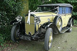 Humber Snipe 80 touring car (1931)