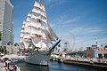 Die Nippon Maru (I) mit angeschlagenen Segeln als Museumsschiff in Yokohama (2007)