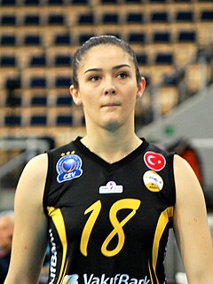 Zehra Güneş Turkish volleyball player (born 1999)