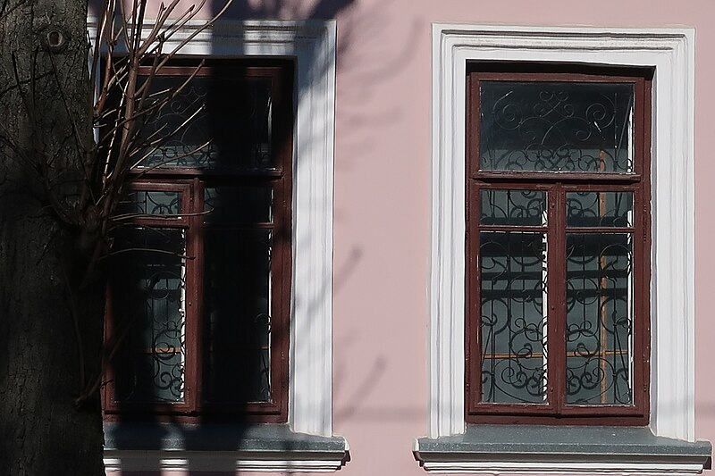 File:Дом по улице Грушевского, 68 в Хмельницком. Фото 3.jpg