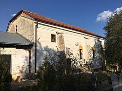 Стровија: Географија и местоположба, Историја, Стопанство