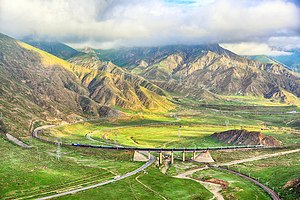 Qinghai–Tibet Railway