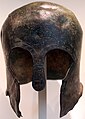 -0675--0500 Greek Bronze Helmet Altes Museum Berlin anagoria 03.jpg